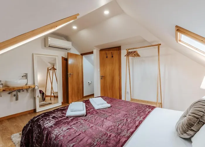 오덴틱 포르토 아파트먼트 *