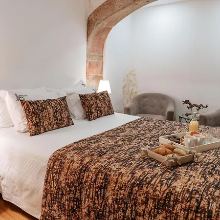 Apartment Authentic